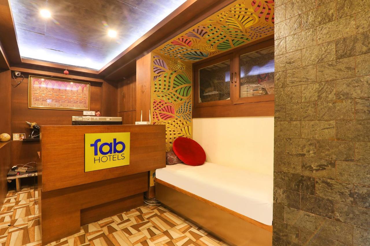 Fabhotel East View Варанаси Экстерьер фото