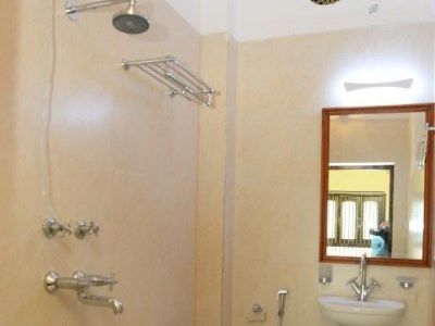 Fabhotel East View Варанаси Экстерьер фото